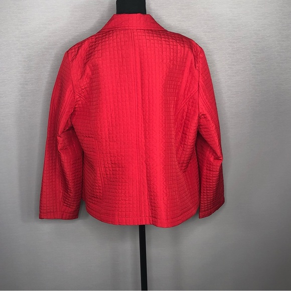 Red Quilted Jacket by Requirements. SZ PL - Picture 3 of 8